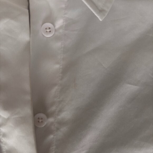 Good American The Good Shirt in White - Picture 7 of 10